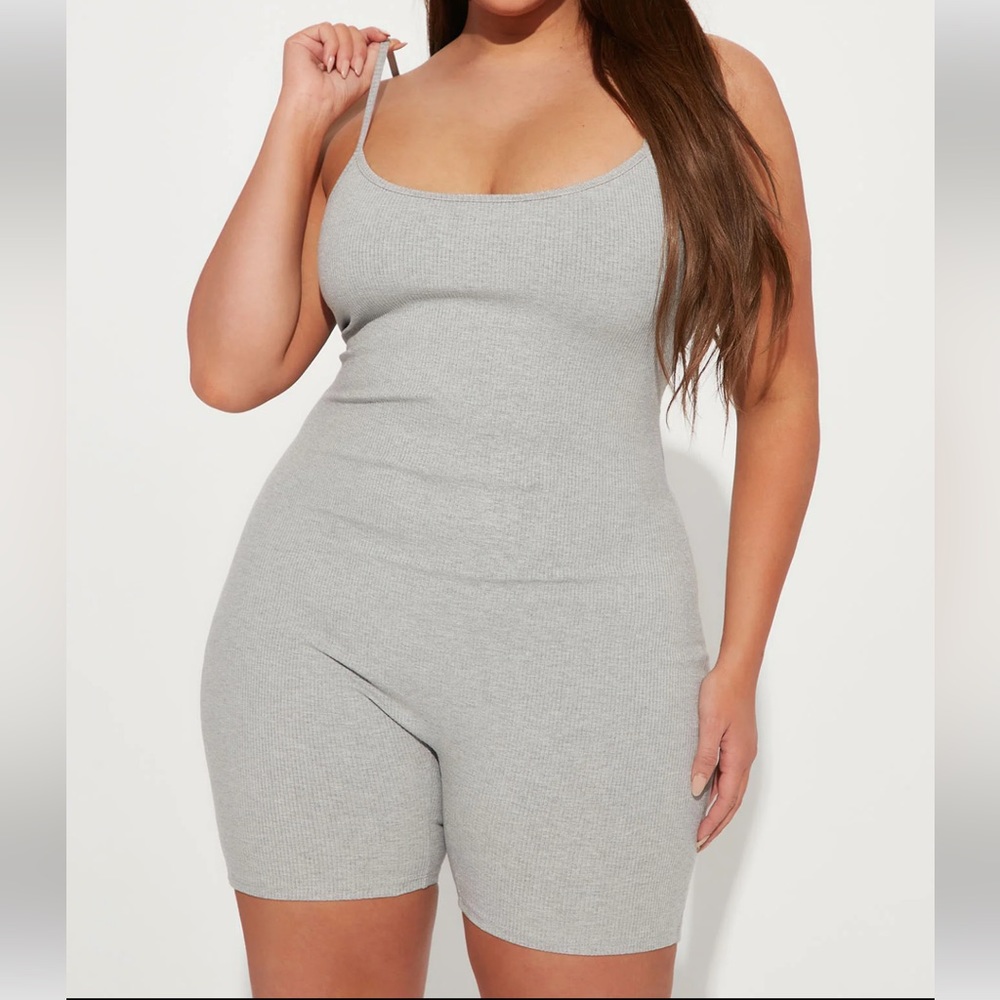 Fashion Nova snatched romper
